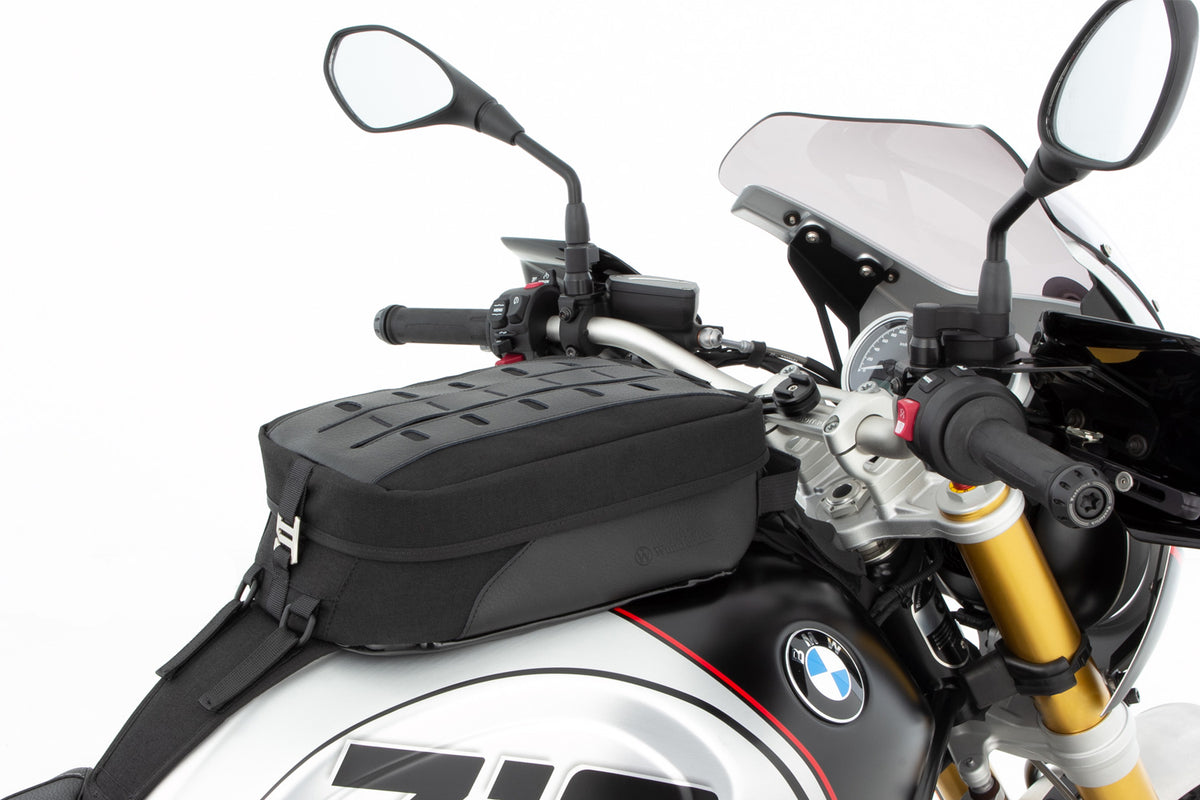 Our modern tank bag in classic design is the ideal solution for everyday riding.