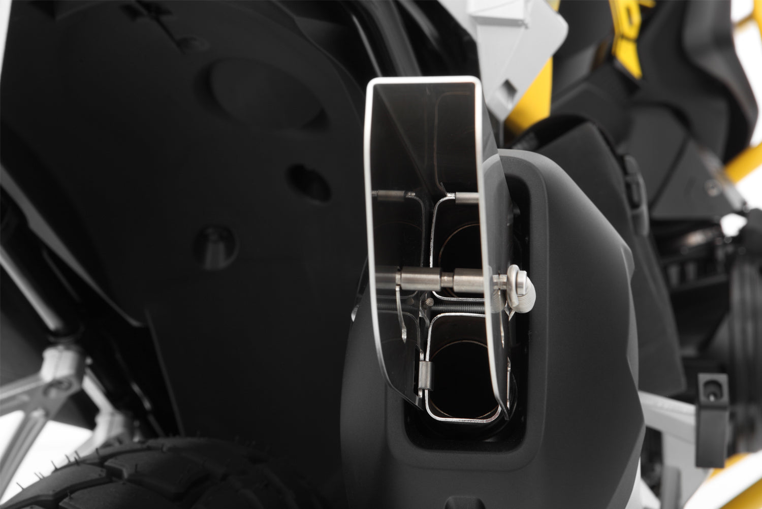 Reduces the droning of the GS, which is often considered unpleasant and irritating