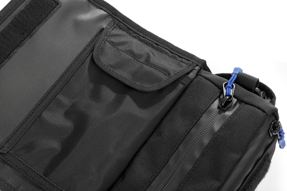 For everything that needs to be quickly to hand on the go, but should also be optimally protected