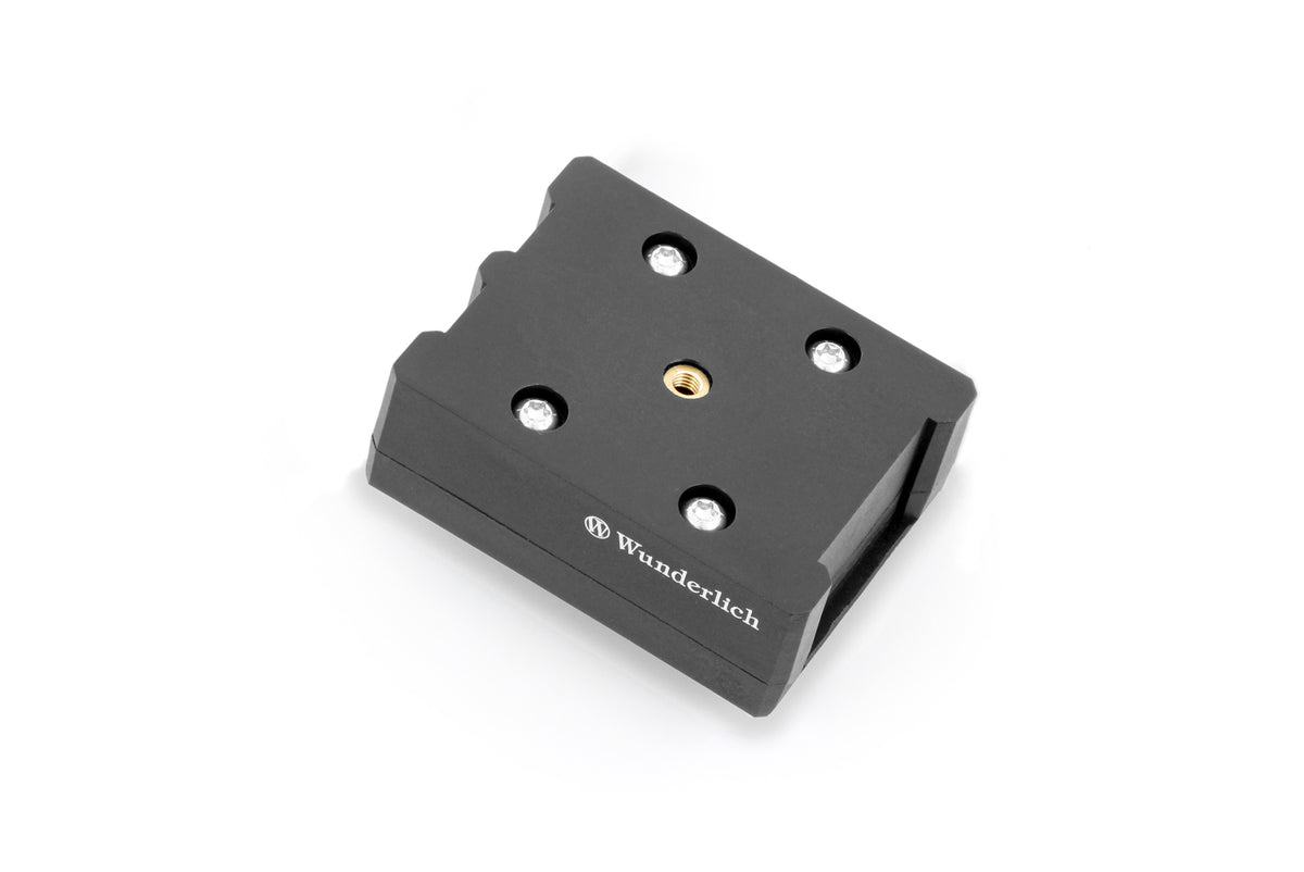 Our thoroughly practical USB charging box fits all BMWs with the factory-side BMW navigation preparation (Navigator V, VI)