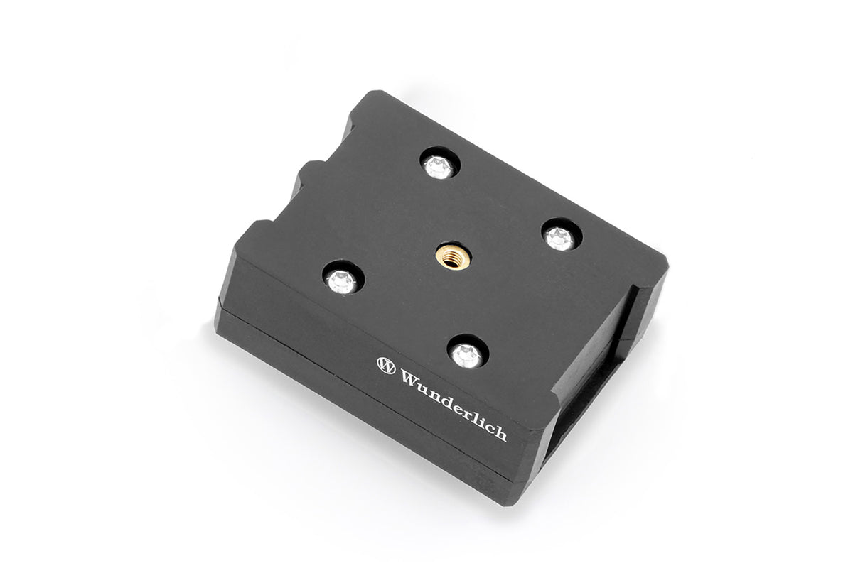 Our thoroughly practical USB charging box fits all BMWs with the factory-side BMW navigation preparation