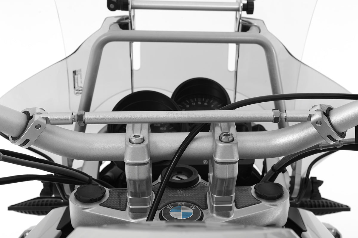This high-quality black handlebar central support from Wunderlich made of aluminium is 300 mm long with a diameter of 12 mm.