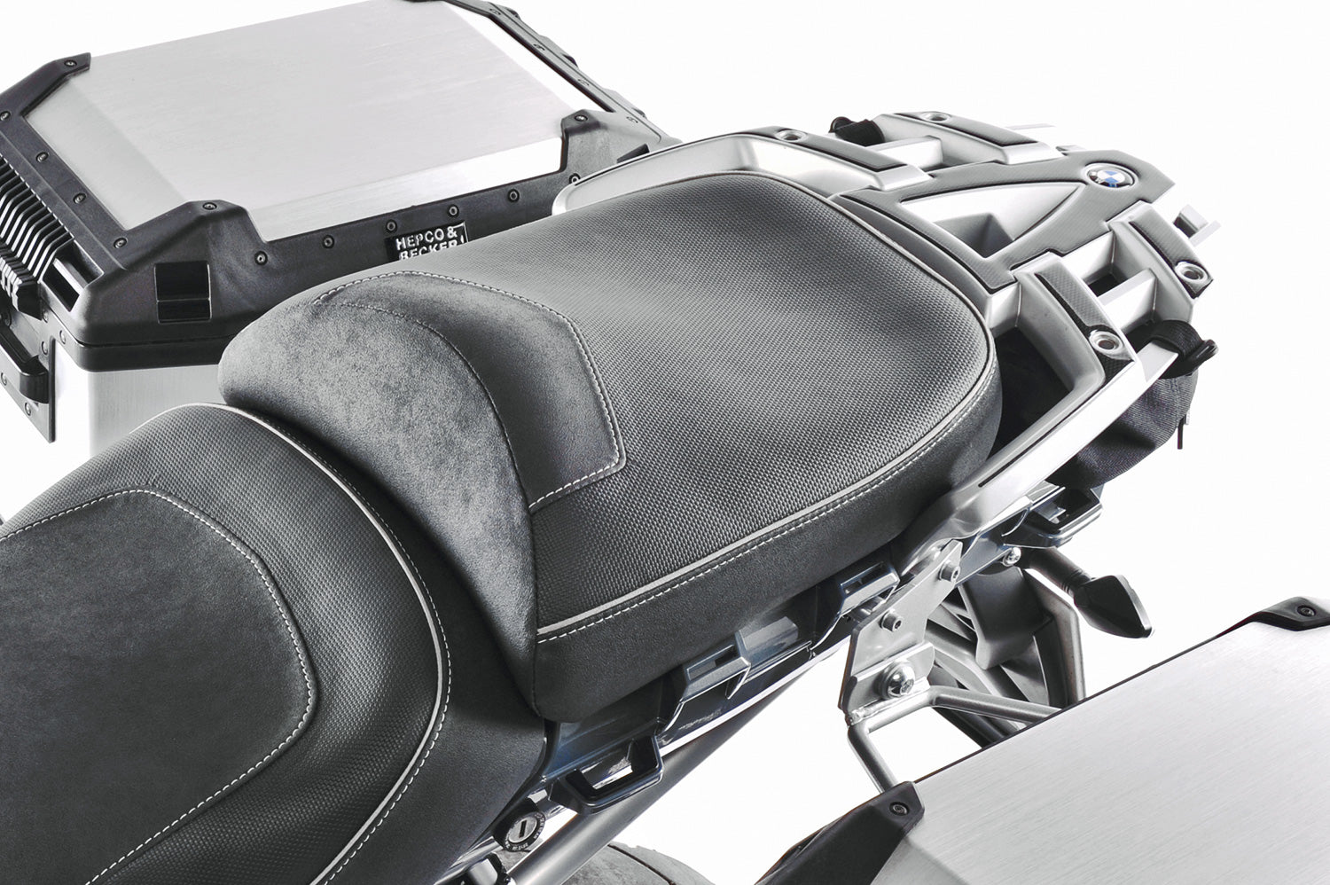 Wunderlich use a foam core with completely new contours and a unique fabric, developed with great care and at no little expense.