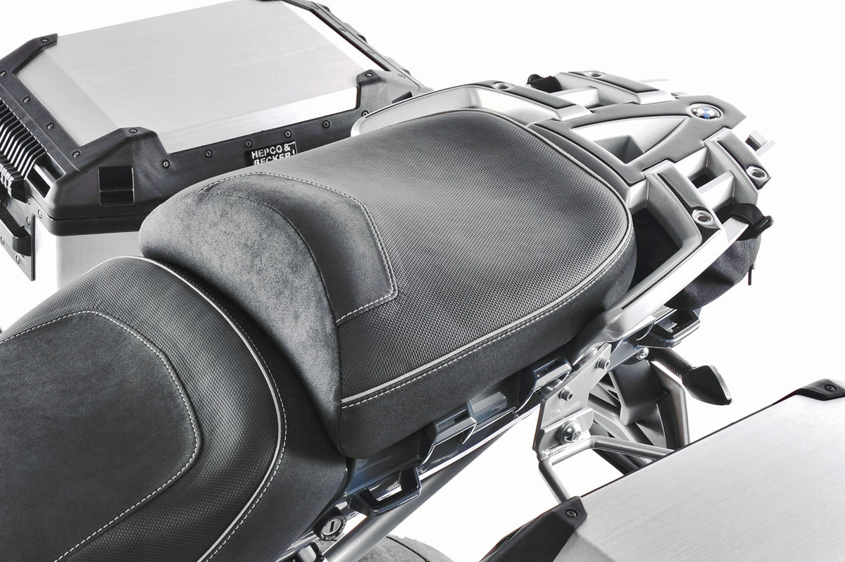 Wunderlich use a foam core with completely new contours and a unique fabric, developed with great care and at no little expense.