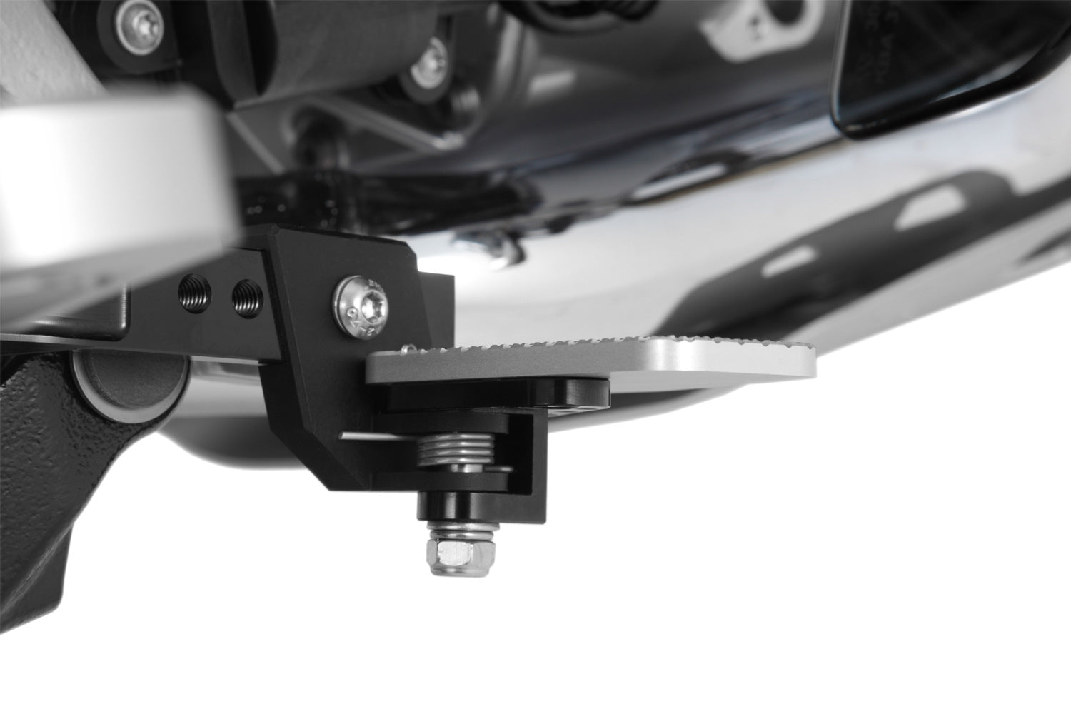 The enlarger improves ergonomics & comfort and thus increases safety not only in serious off-road use