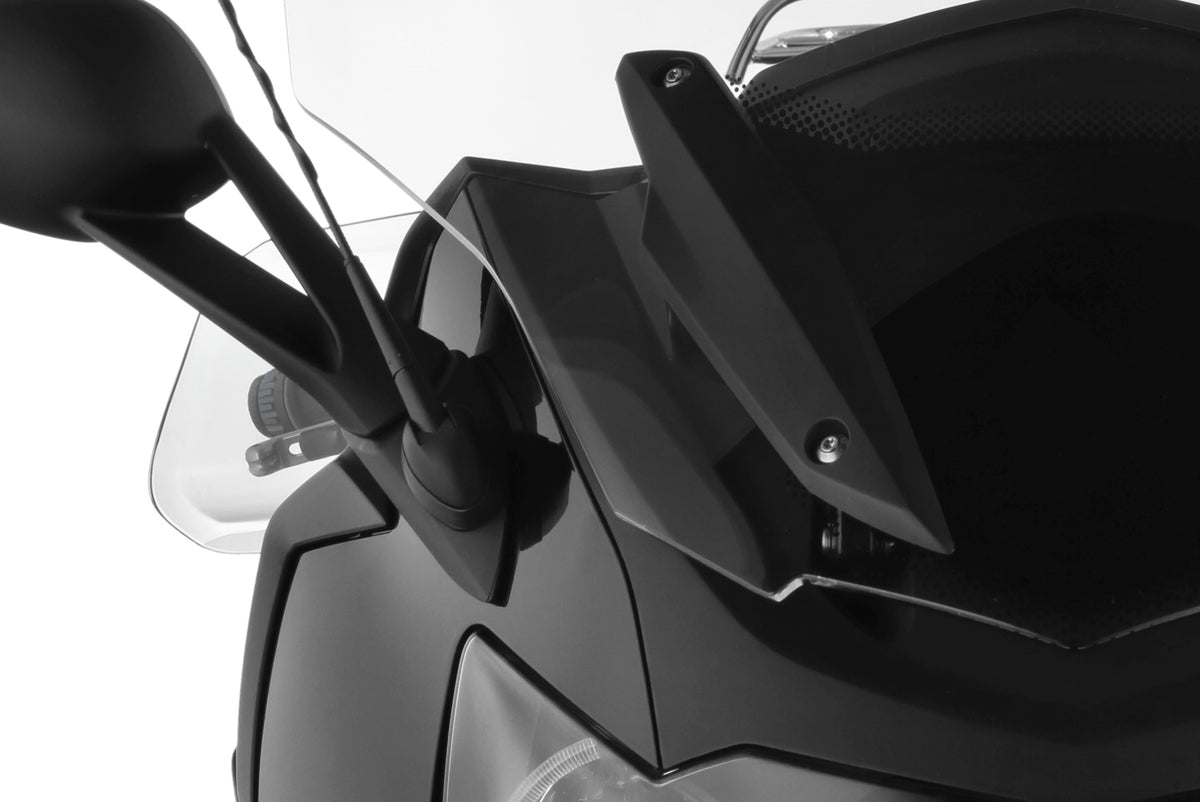 Hand guard “Clear Protect” offers maximum protection from cold, rain, or dirt.