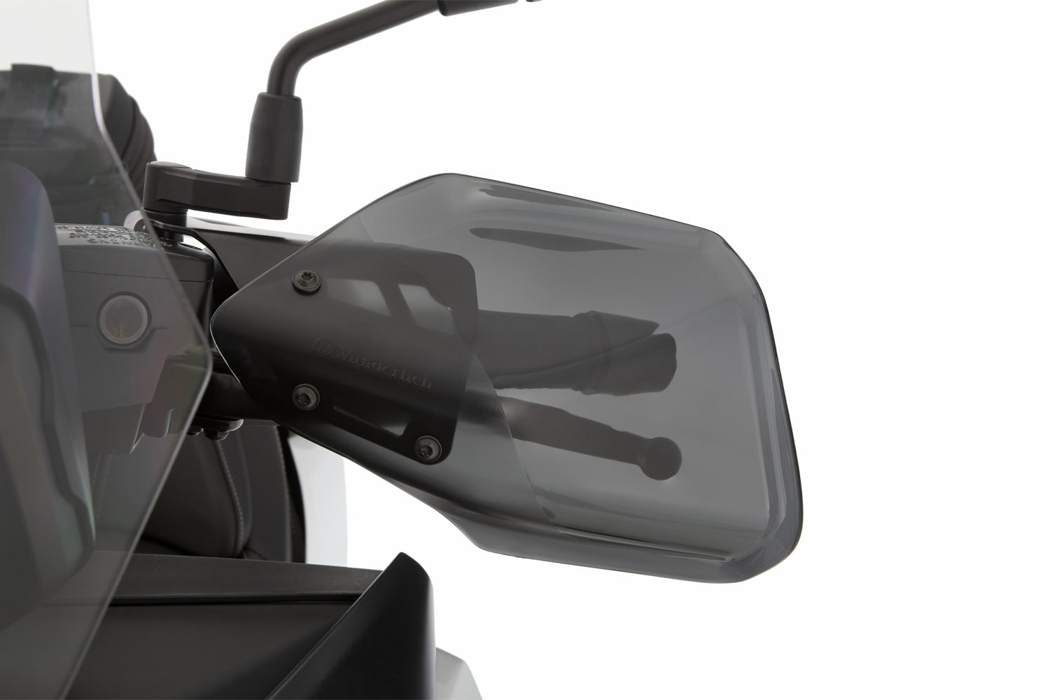 Hand guards BMW Scooter C 400 GT,  C 400 X For a long time, the use of Hand guards was reserved exclusively for off-road machines.