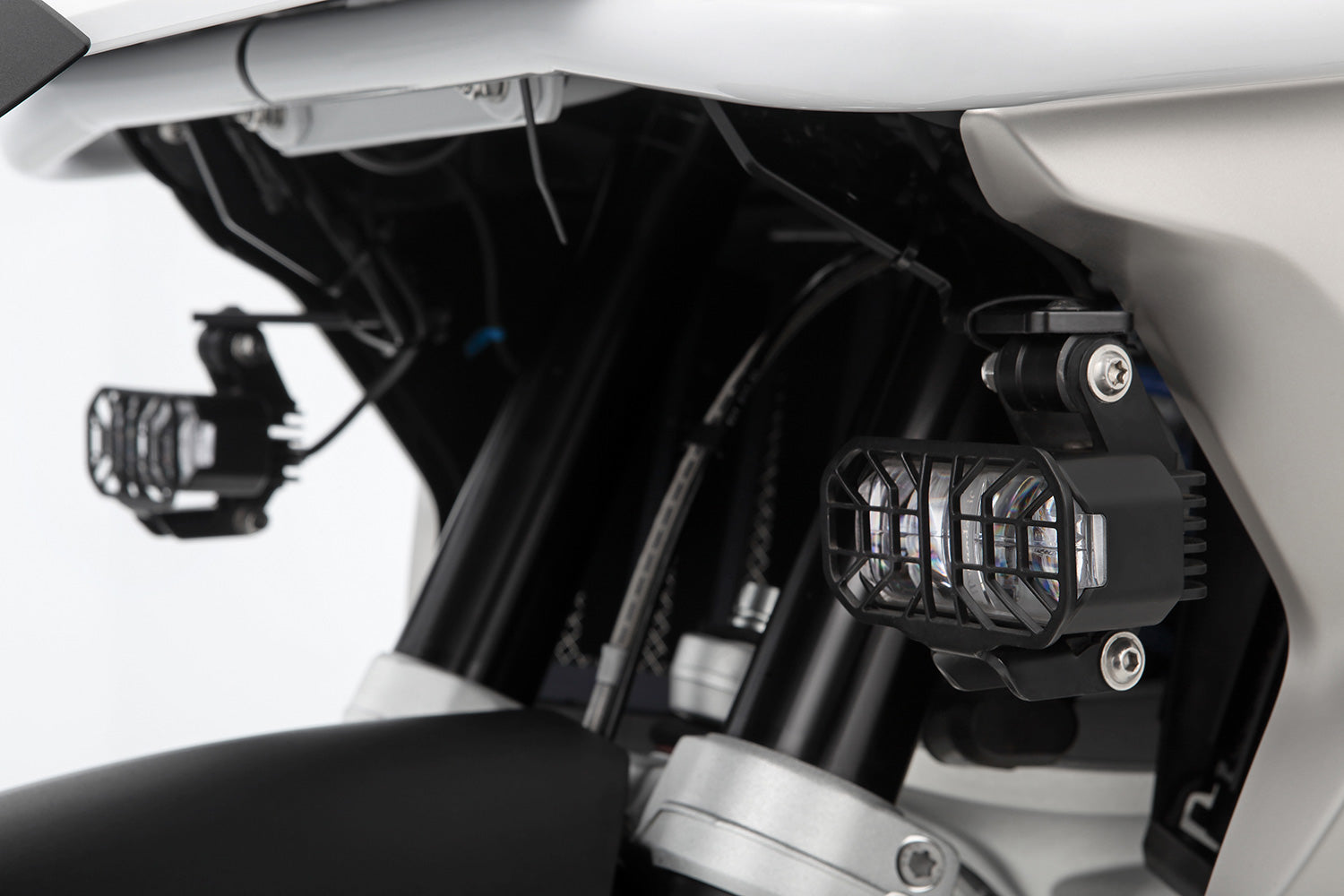 Wunderlich LED Auxillary headlight MICROFLOOTER 3.0 R 1250 GS - complete your BMW ✔ Premium components ✔ Integrated design ➜ Order now