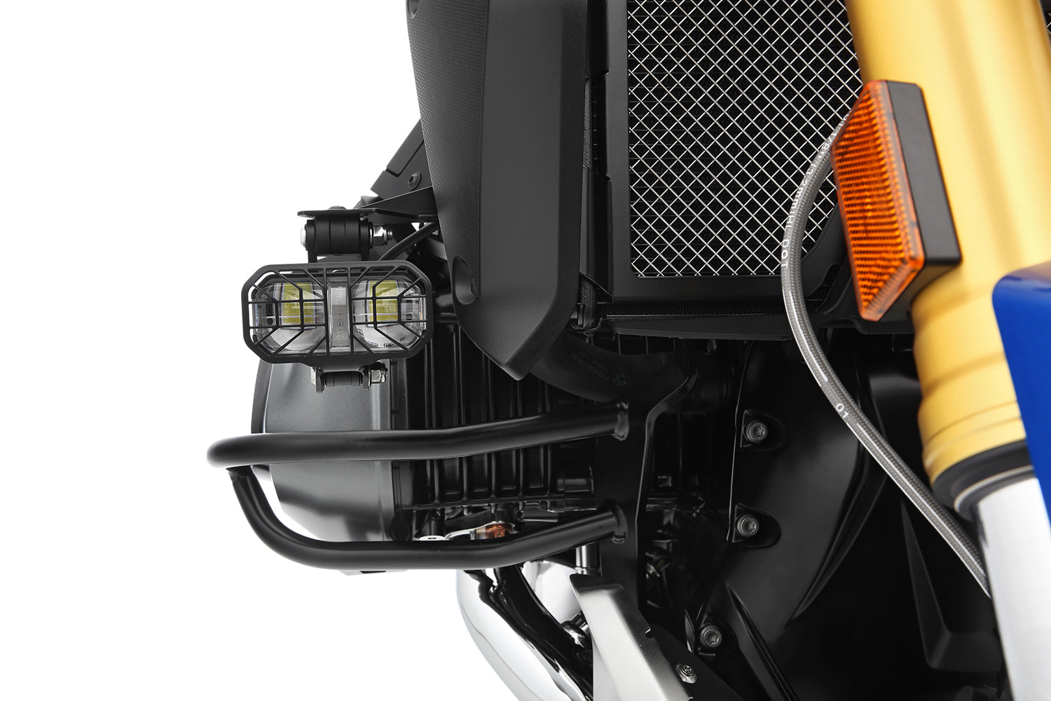 With a full 2 x 4000, so a total of 8000 lumen, they provide four times the luminous flux of conventional auxiliary headlights