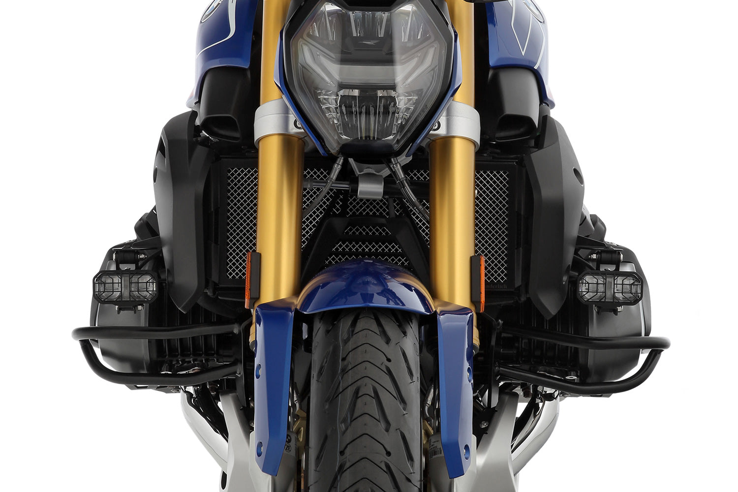 With a full 2 x 4000, so a total of 8000 lumen, they provide four times the luminous flux of conventional auxiliary headlights
