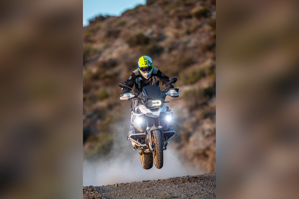 Wunderlich LED additional head light. High luminous, low energy absorption and more active safety!