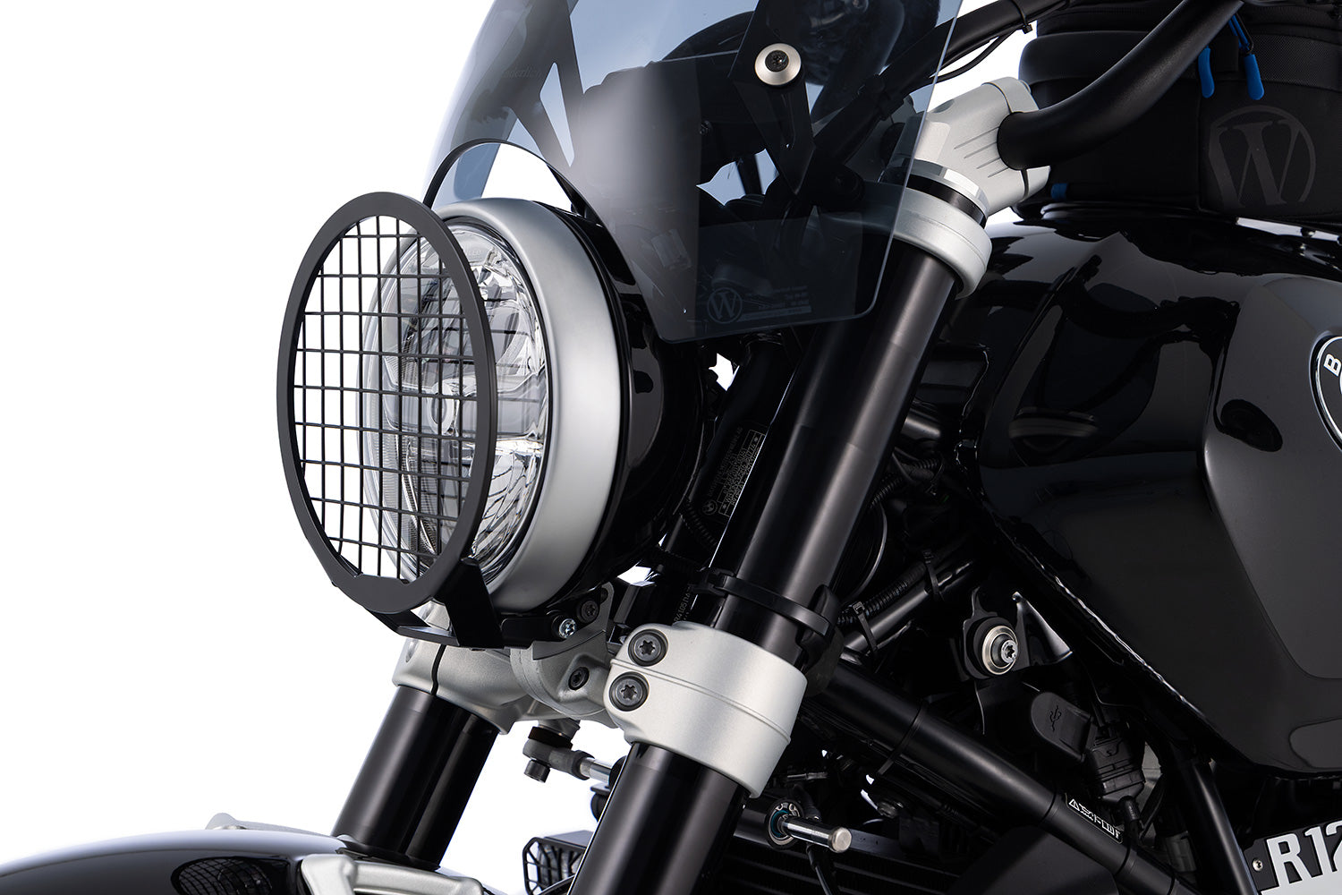 Excellent protection for the distinctive, classic round headlight ✔ Premium components ✔ Integrated design ➜ Order now