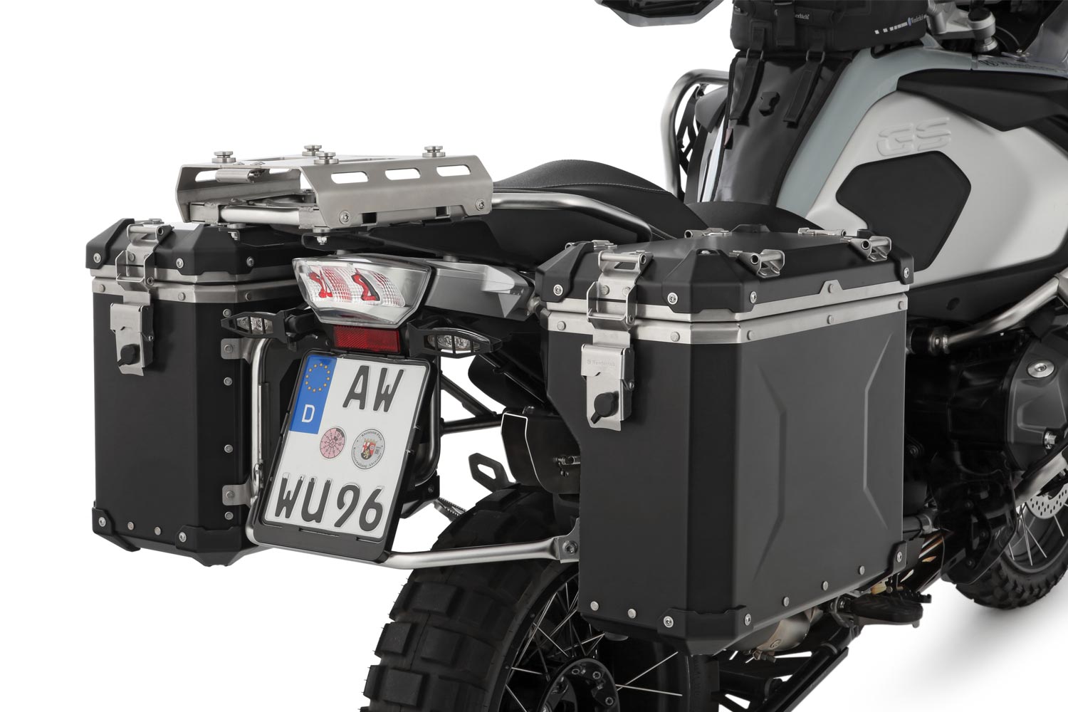Sturdy, light and stylish aluminium cases add truly special comfort to every rider on any tour.