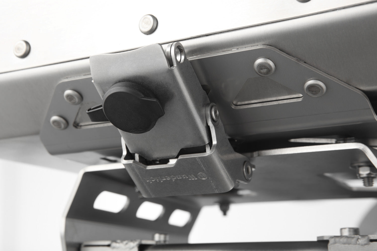 Simultaneously locking cylinders for EXTREME luggage system-30167-503