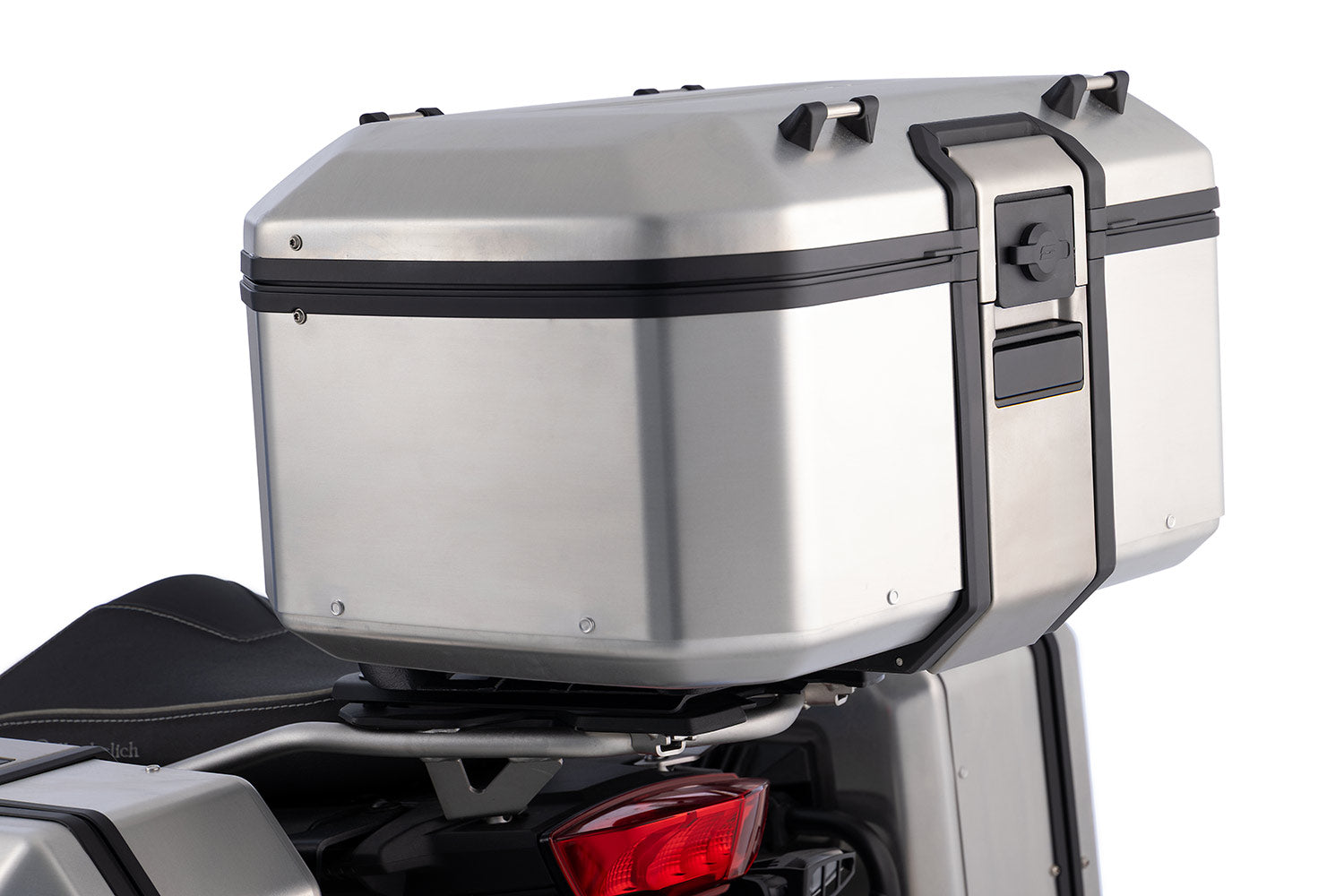 Maximum protection for luggage thanks to water and dust resistance - complete your BMW ✔ Premium components ✔ Integrated design ➜ Order now