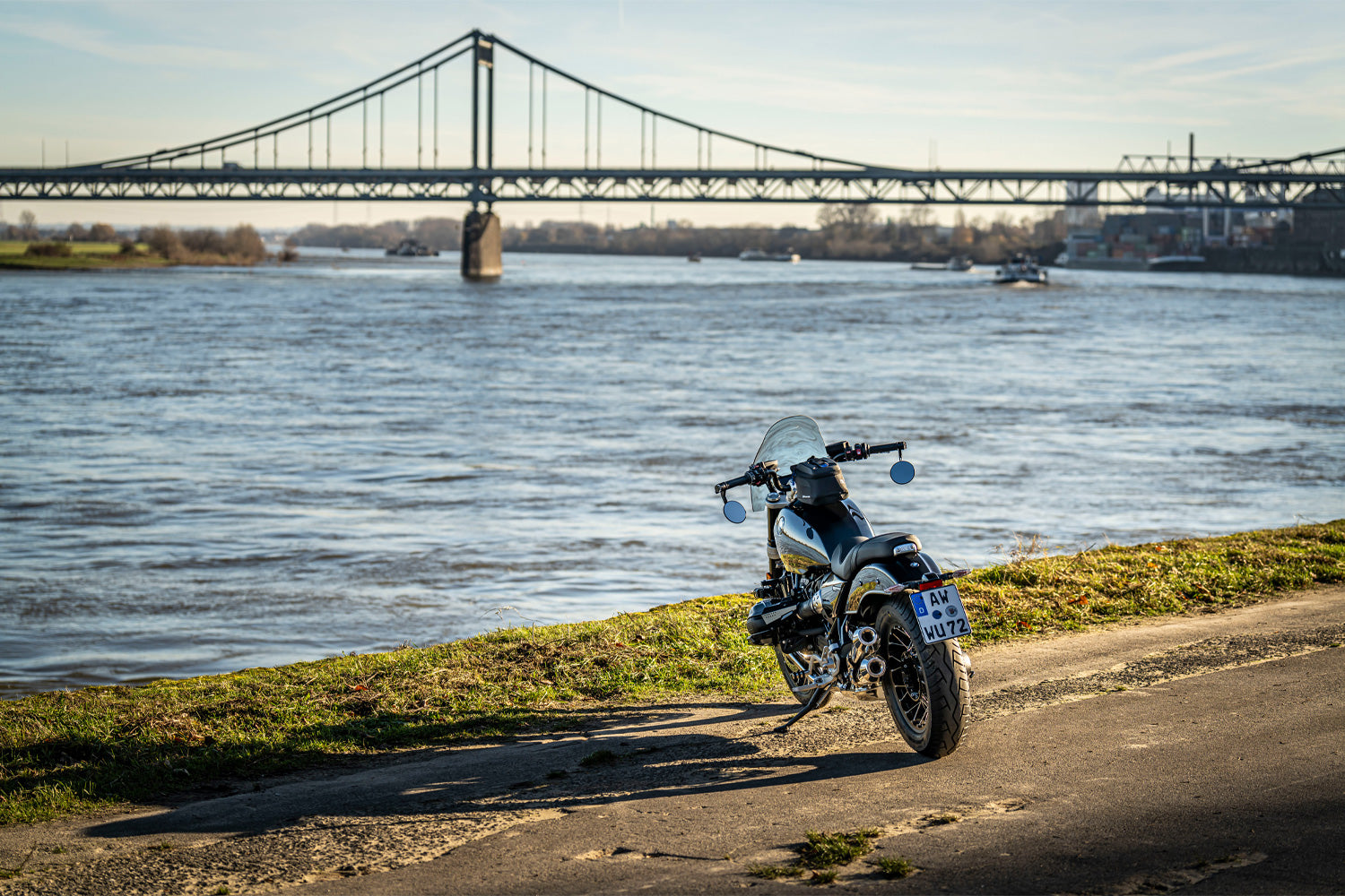 Wunderlich touring windshield 70th-ROADSTER - complete your BMW ✔ Premium components ✔ Integrated design ➜ Order now