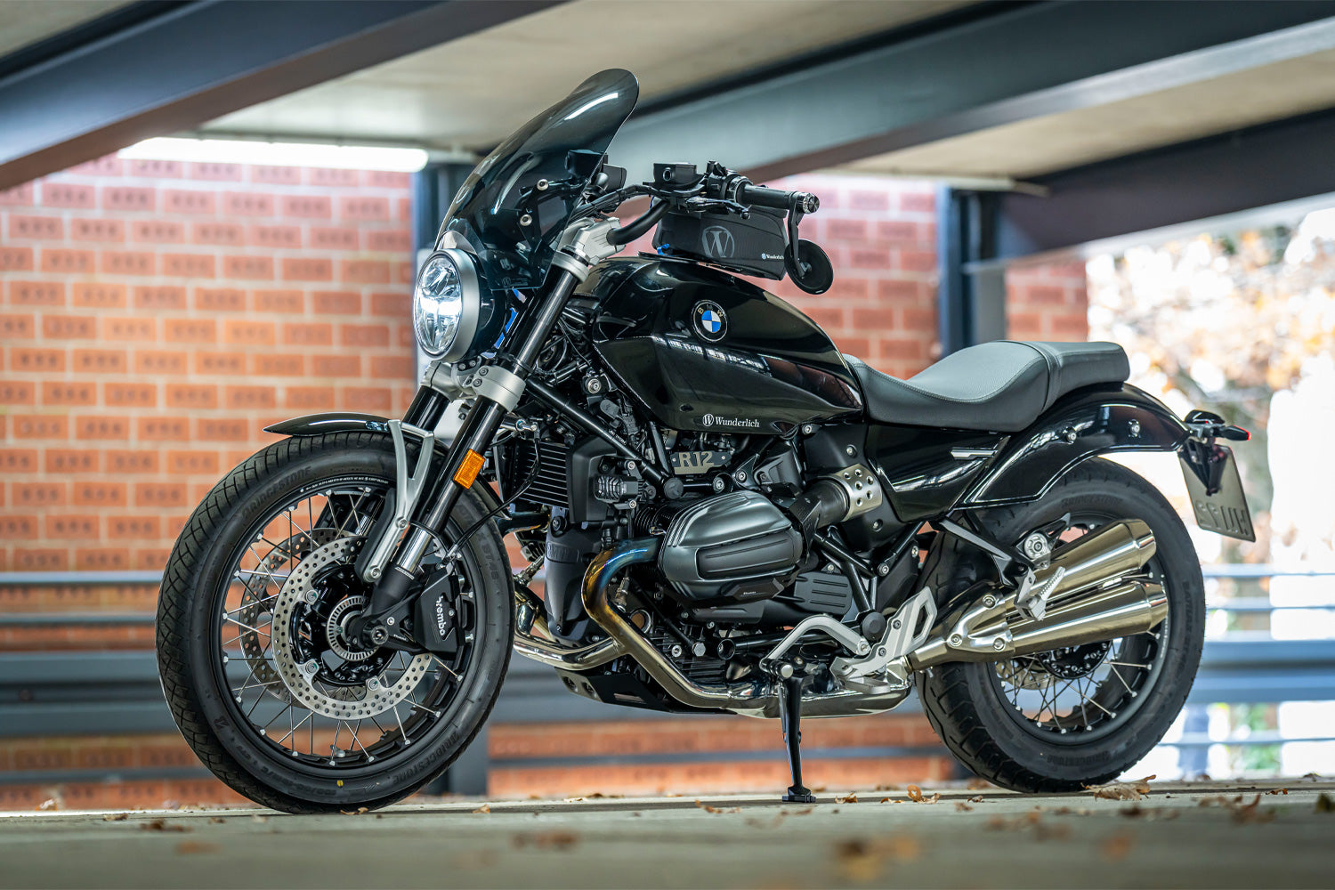 Wunderlich Touring windshield 70th-ROADSTER - complete your BMW ✔ Premium components ✔ Integrated design ➜ Order now