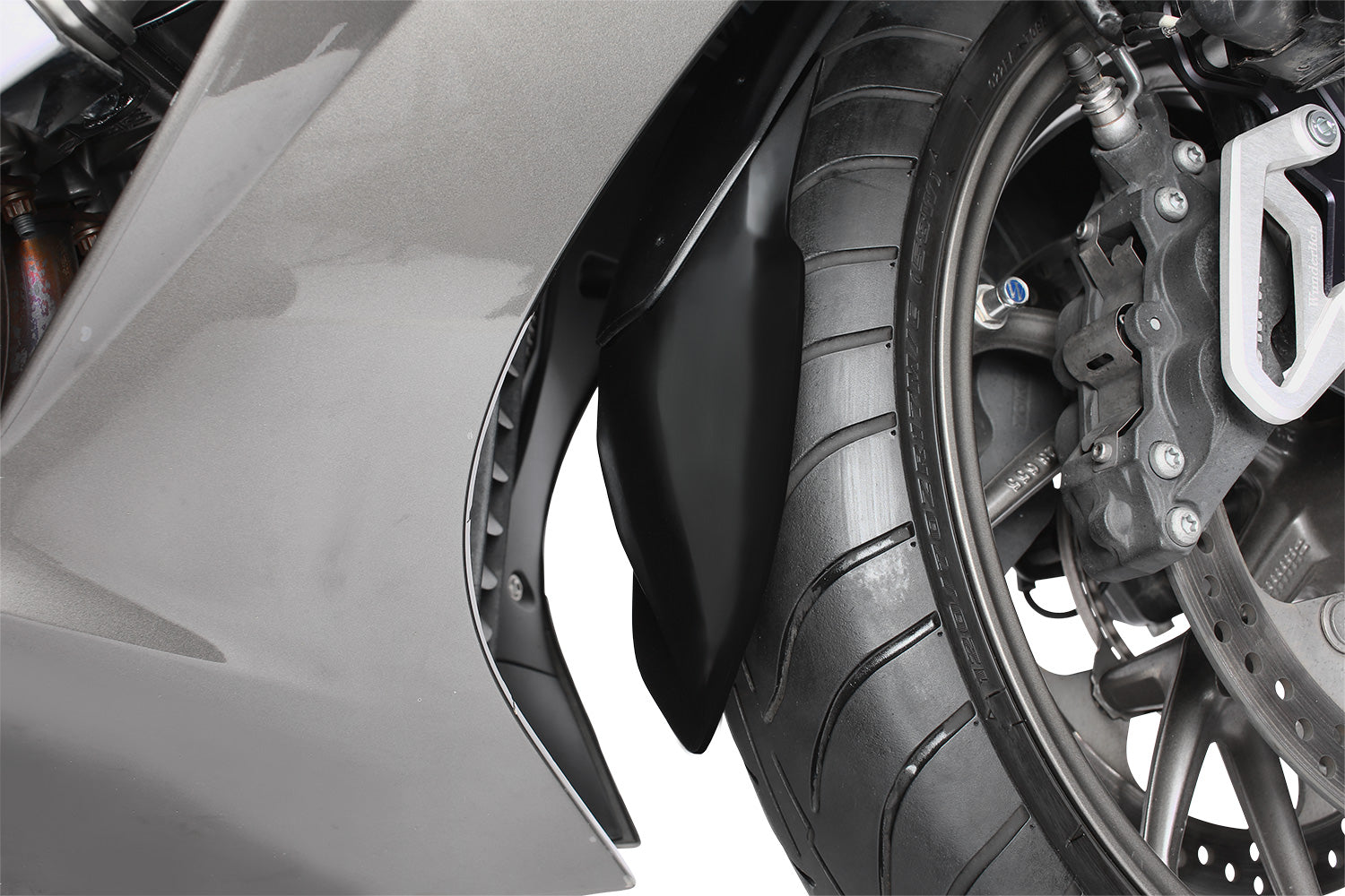 This mudguard extension is thermoformed from ABS material and offer the K1600GT an additional protection from dirt and mud.