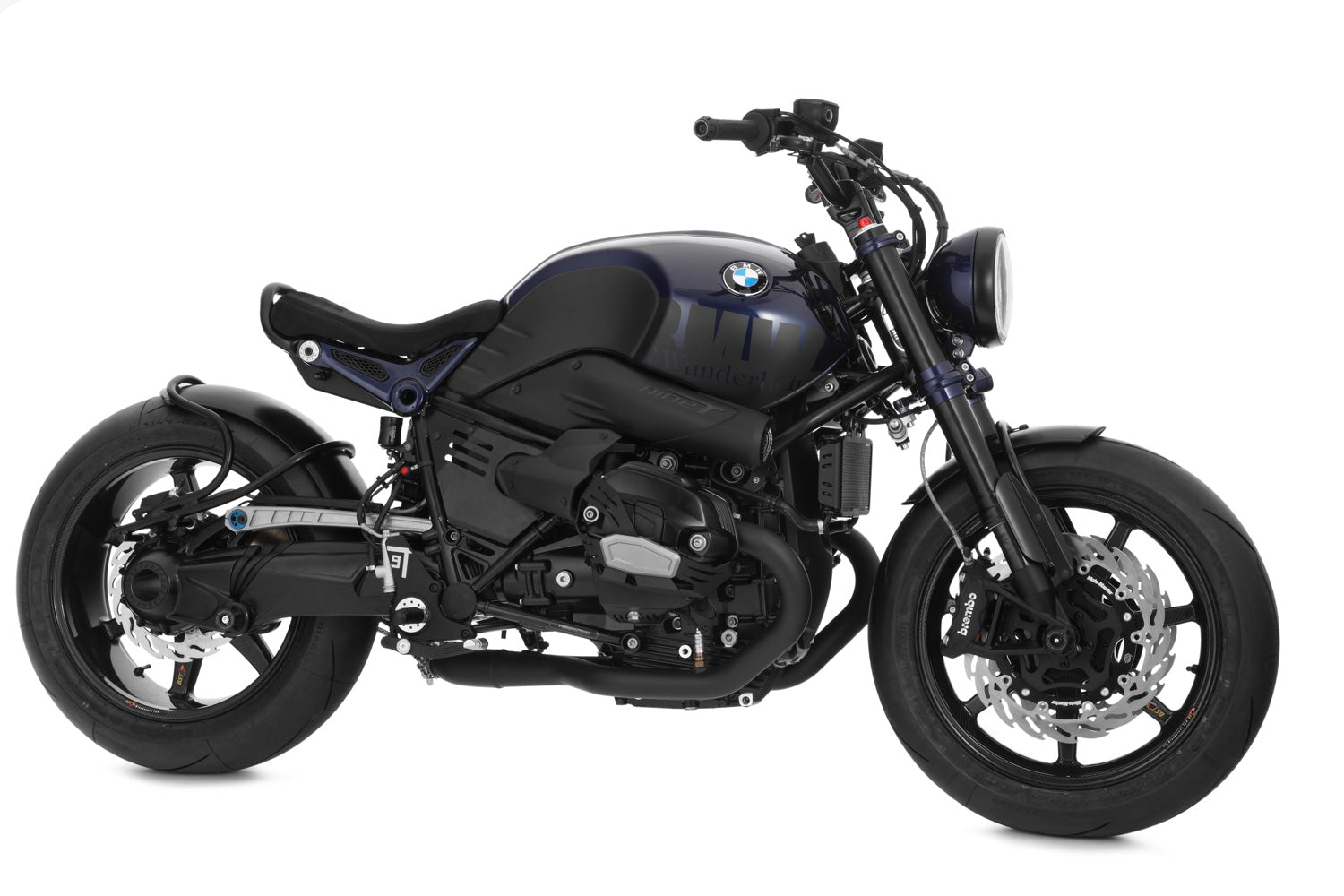 Wunderlich winged sealing cap for the BMW R 1200 R, beautiful covers for the large swing arm attachment holes.
