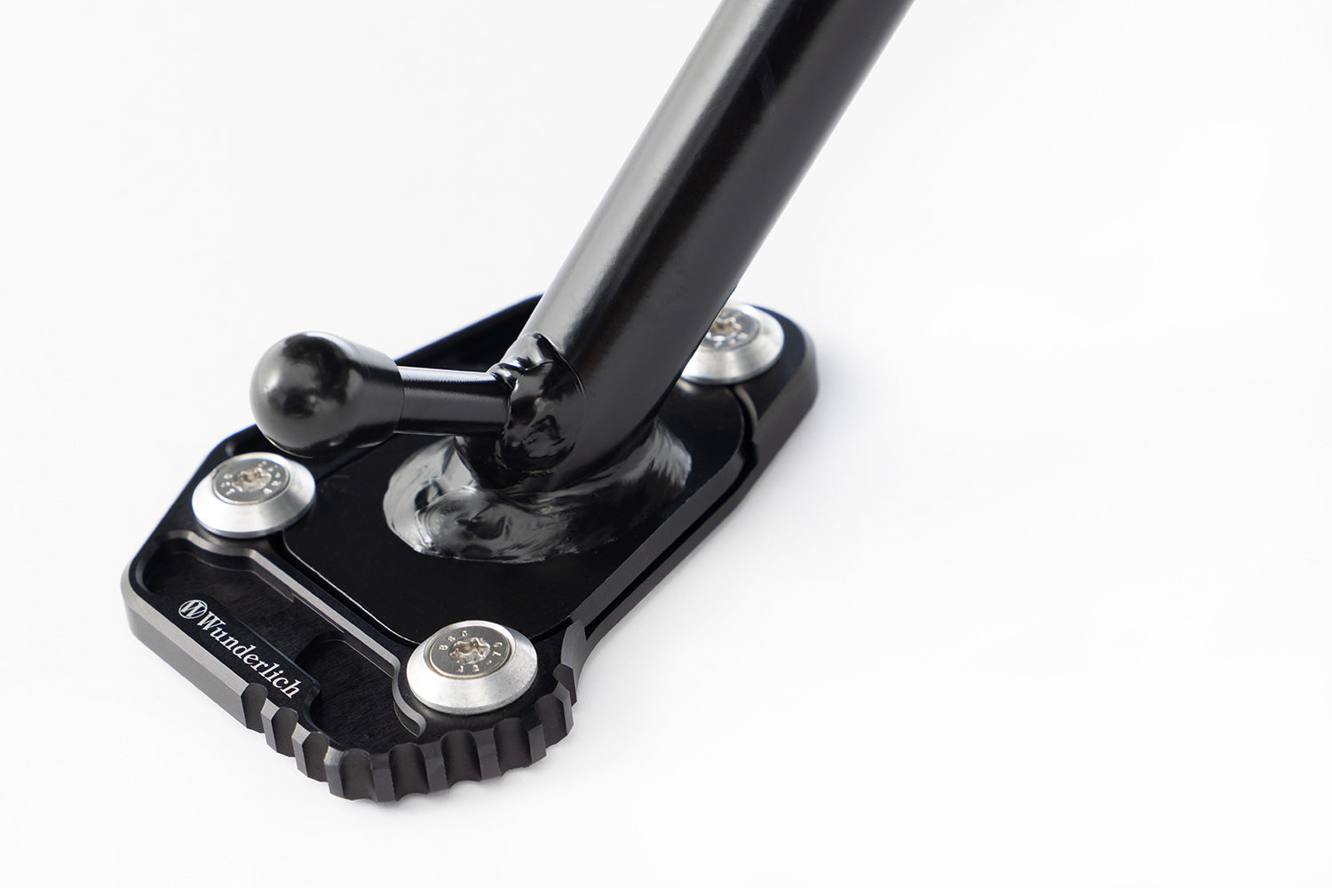 Wunderlich side stand enlarger BMW K 1600 B for secure stand against tilting, even when fully loaded.
