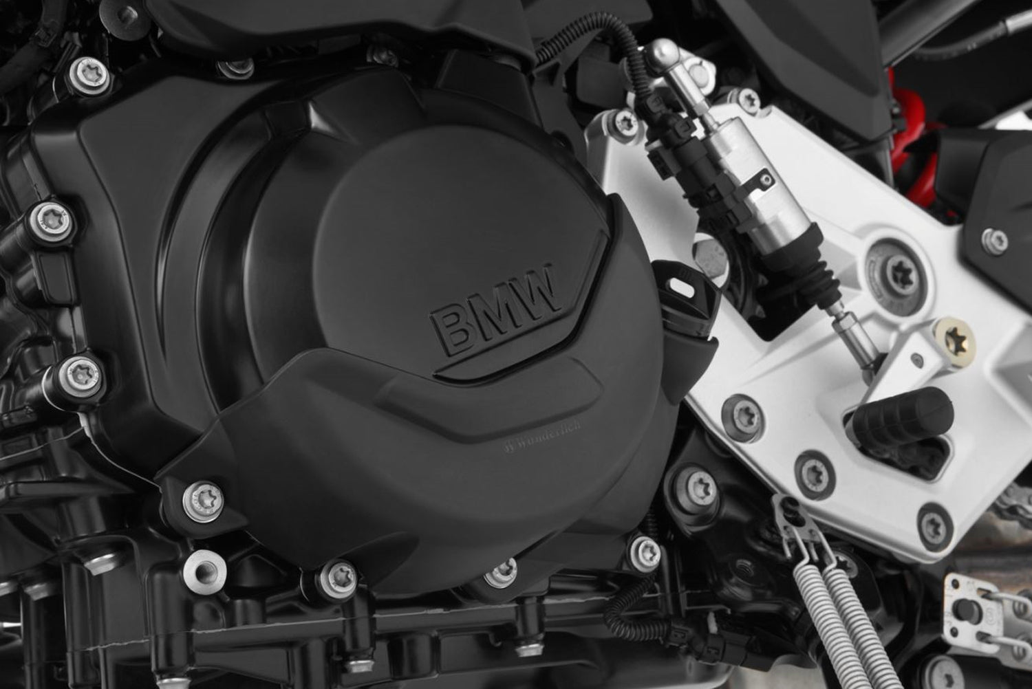 This engine protection cover set consists of three covers that reliable protection for the exposed points on the engine