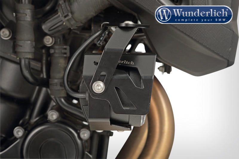 ATON additional headlights increase the vehicle outline and provide a considerably expanded field of view at night.