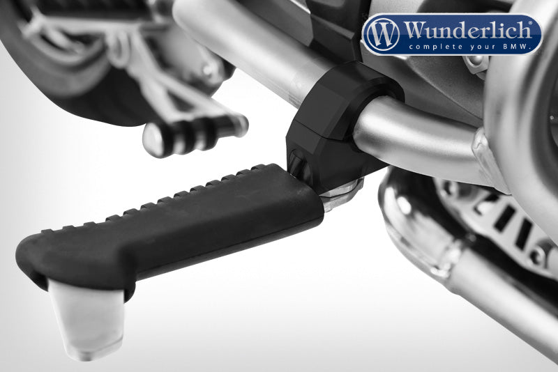 Easy mounting on the crash bar using the enclosed adapter