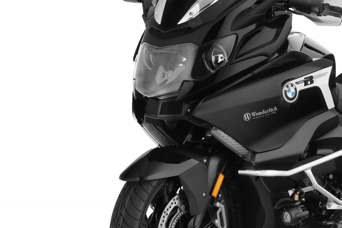 The Wunderlich oil cooler grille for the K1600 GT provides effective protection and ensures optimal long-term cooling air flow.