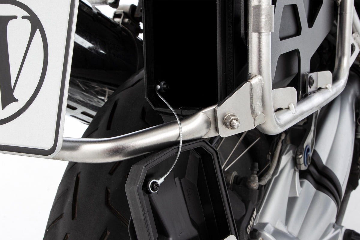 Tailored tool box for various bits and pieces  - Space-saving, integrated mounting on the left of the original case carrier!
