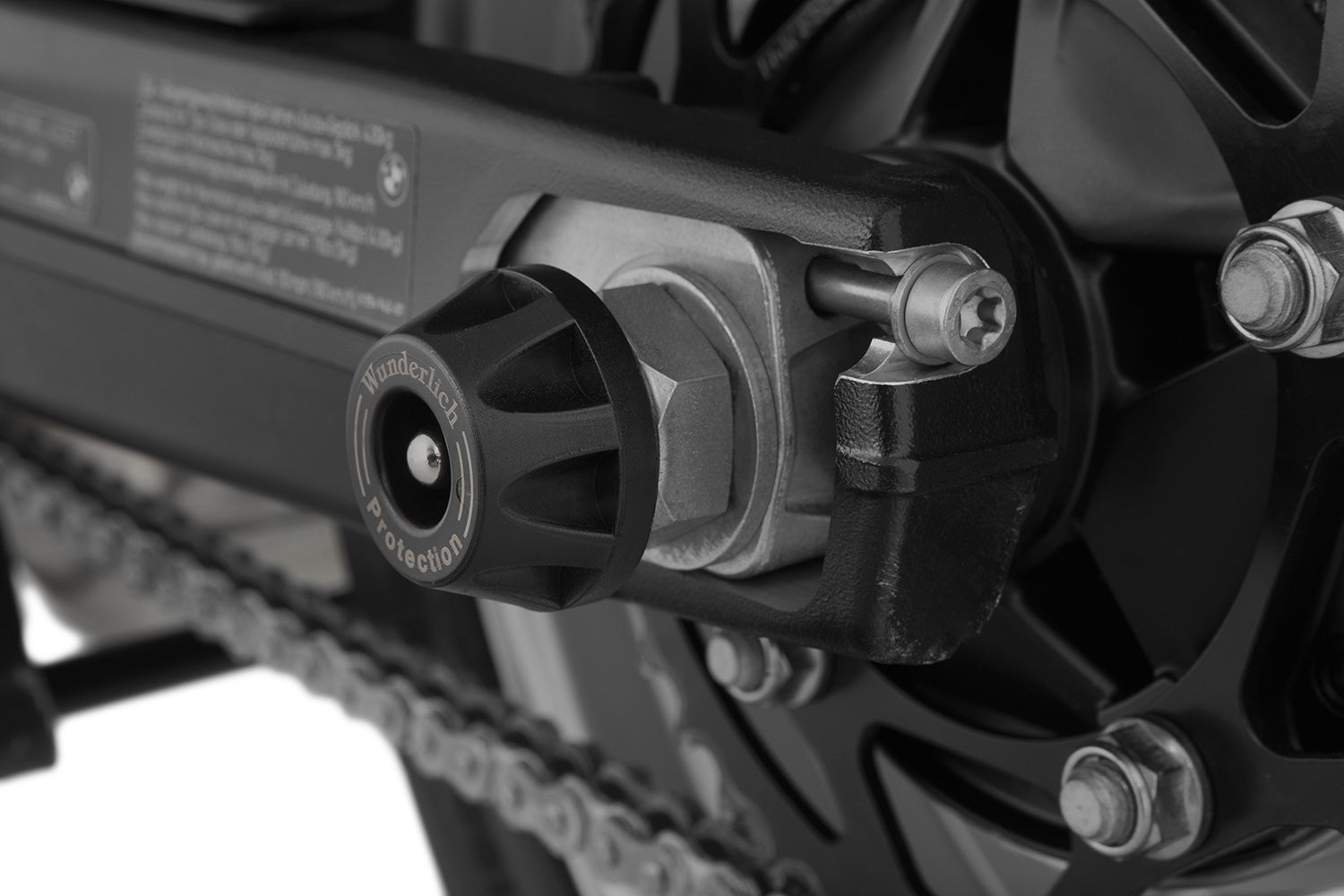 The protectors effectively keep the road away from the motorcycle and significantly reduce the possibility of damage to the front.
