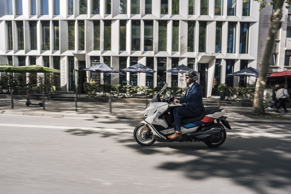 The economical and practical cruise control. Extremely light, highly stable design made completely from anodised aluminium.