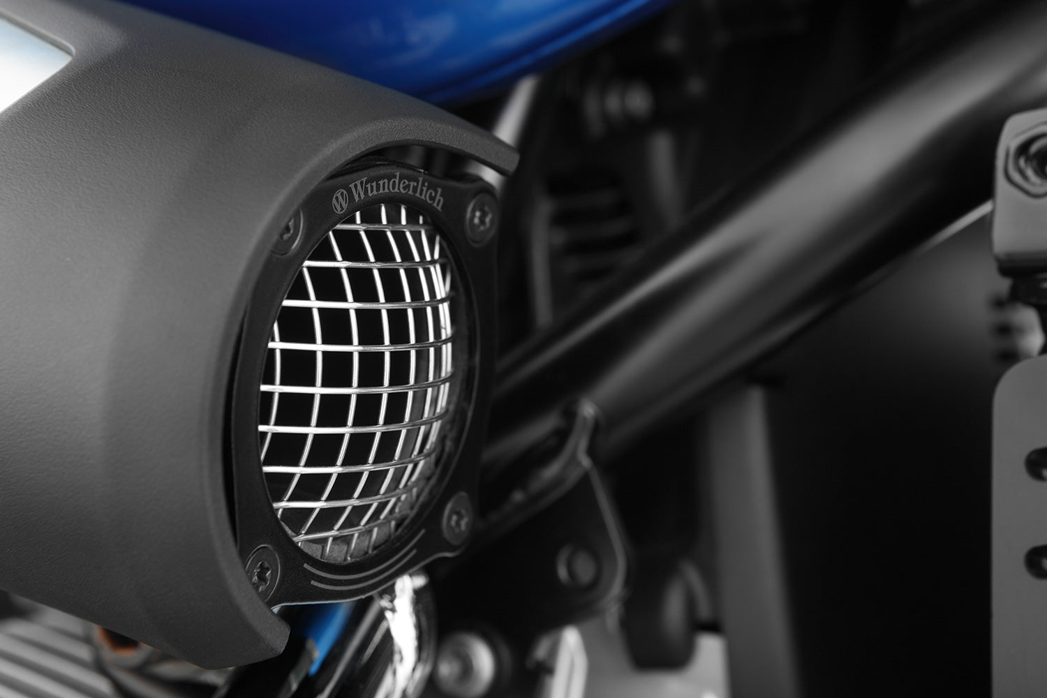 Wunderlich intake grid Le Mans racing style of the 70s with effective use.