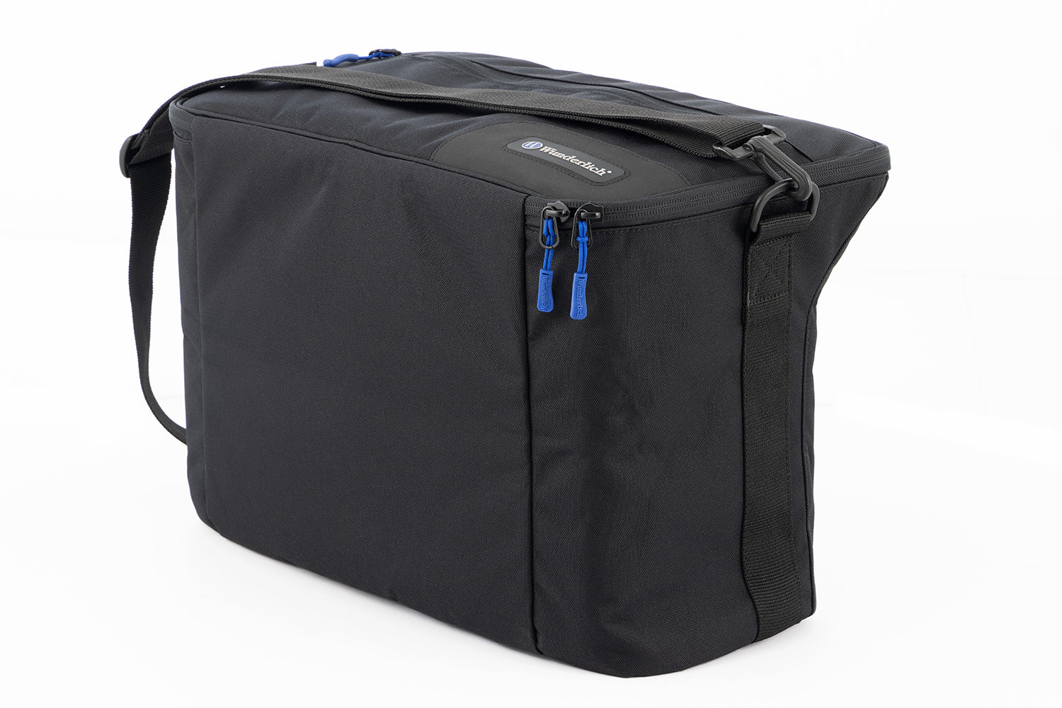 Perfectly fitting inner bag for the right original BMW aluminum case