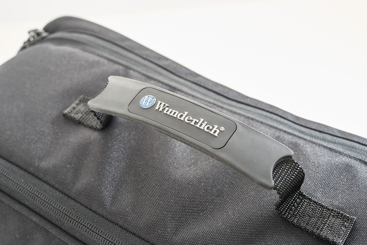 Our robust black CORDURA® inner pockets for top cases are perfectly crafted and leave nothing to be desired