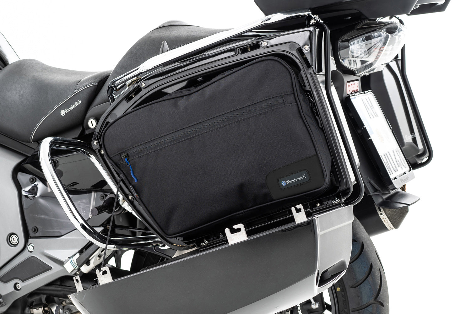 Our robust black inner  pockets for cases are perfectly crafted and leave nothing to be desired