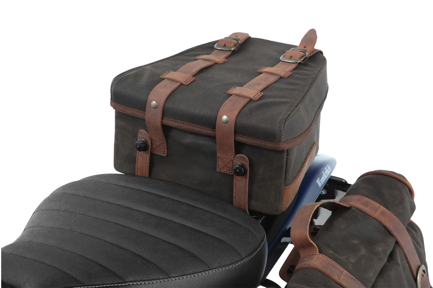 Fits perfectly to the passenger luggage carrier ✔ Premium components ✔ Integrated design ➜ Order now