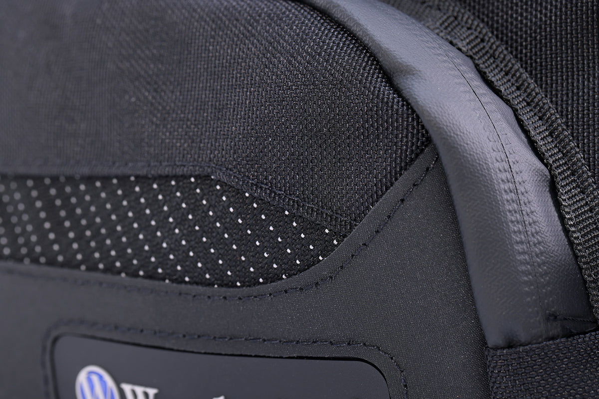 Multifunctional and sporty compact bag