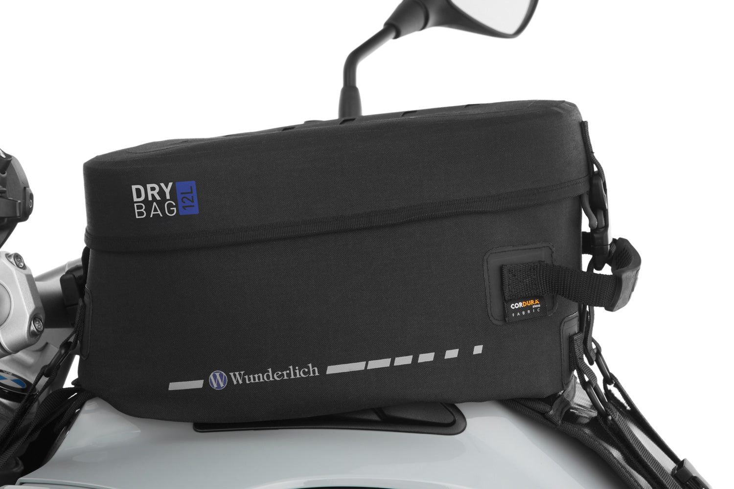 Our compact tank bag is the ideal solution for everyday travel but also for tours over a day or multiple days
