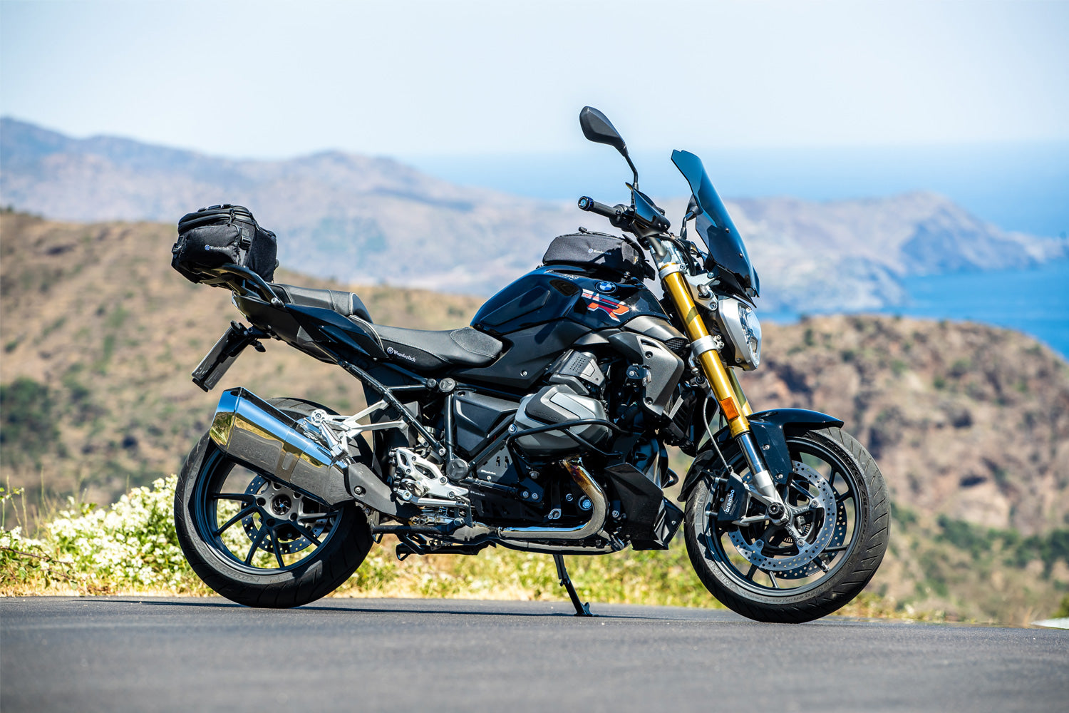 Tail conversion gets the number plate closer to the vehicle and creates a successful, attractive tail conversion