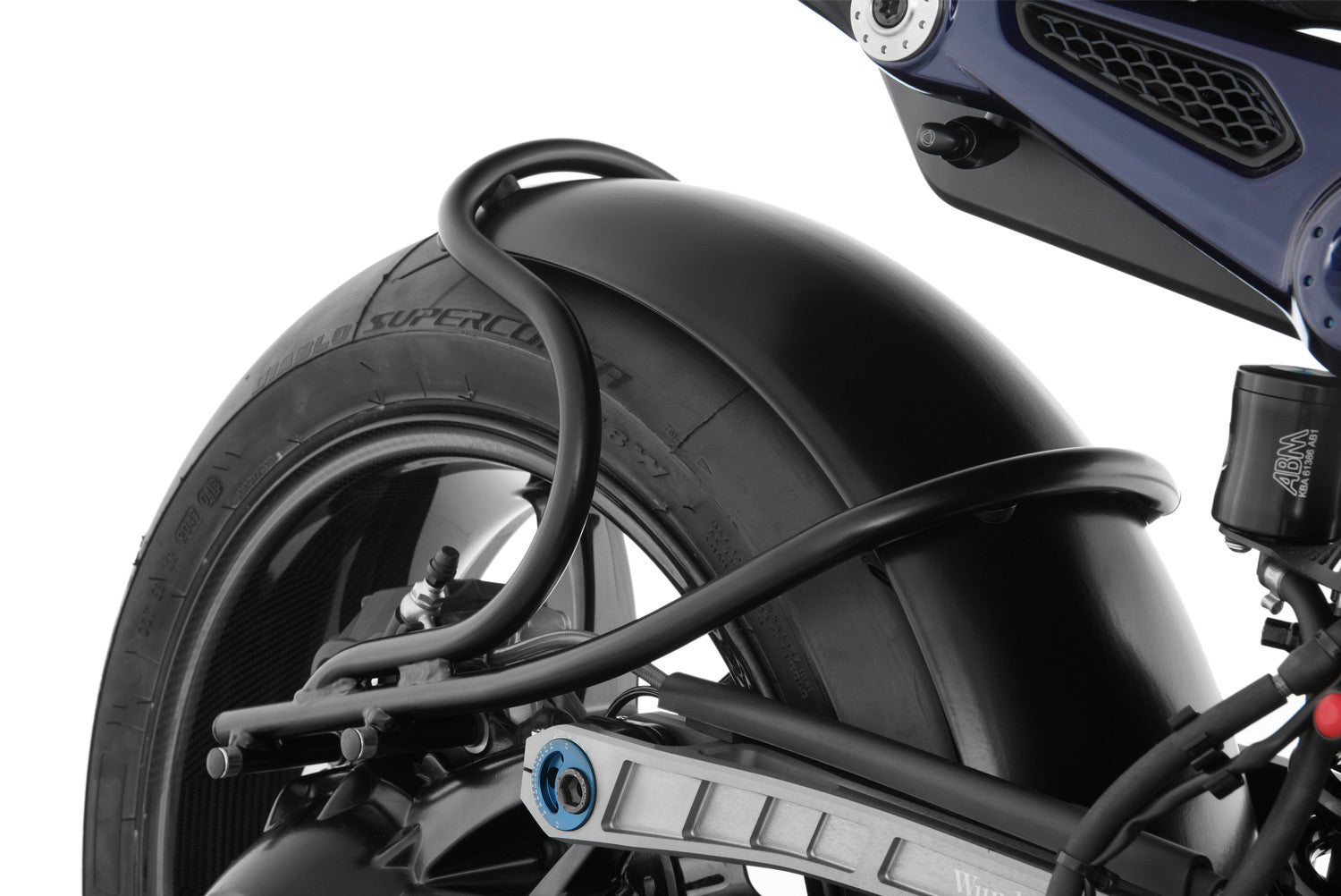 The rear fender on the WunderBob is mounted vibration-free on the carefully bent and hand-welded holder