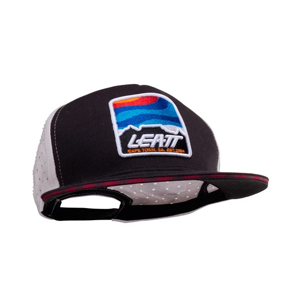 Leatt-CAP TECH WH/BK S/XL LEATT 5024400140 6009554090707