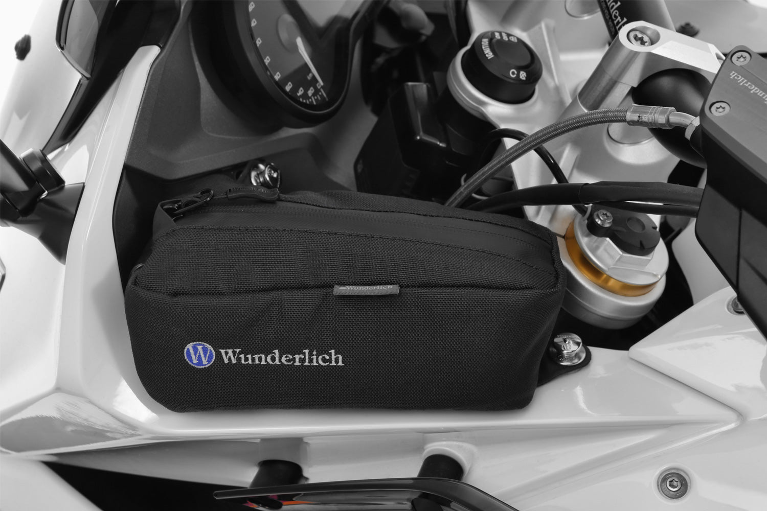 The refined and fitted Fairing Pouch for everything you need quickly to hand
