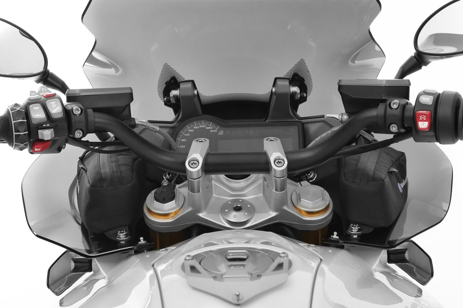 The refined and fitted Fairing Pouch for everything you need quickly to hand
