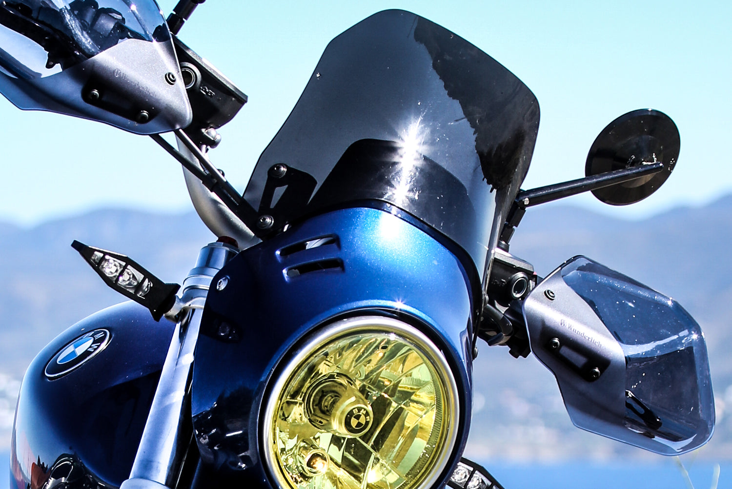 Wunderlich Screen for cockpit fairing R nineT Urban G/S - complete your BMW ✔ Premium components ✔ Integrated design ➜ Order now