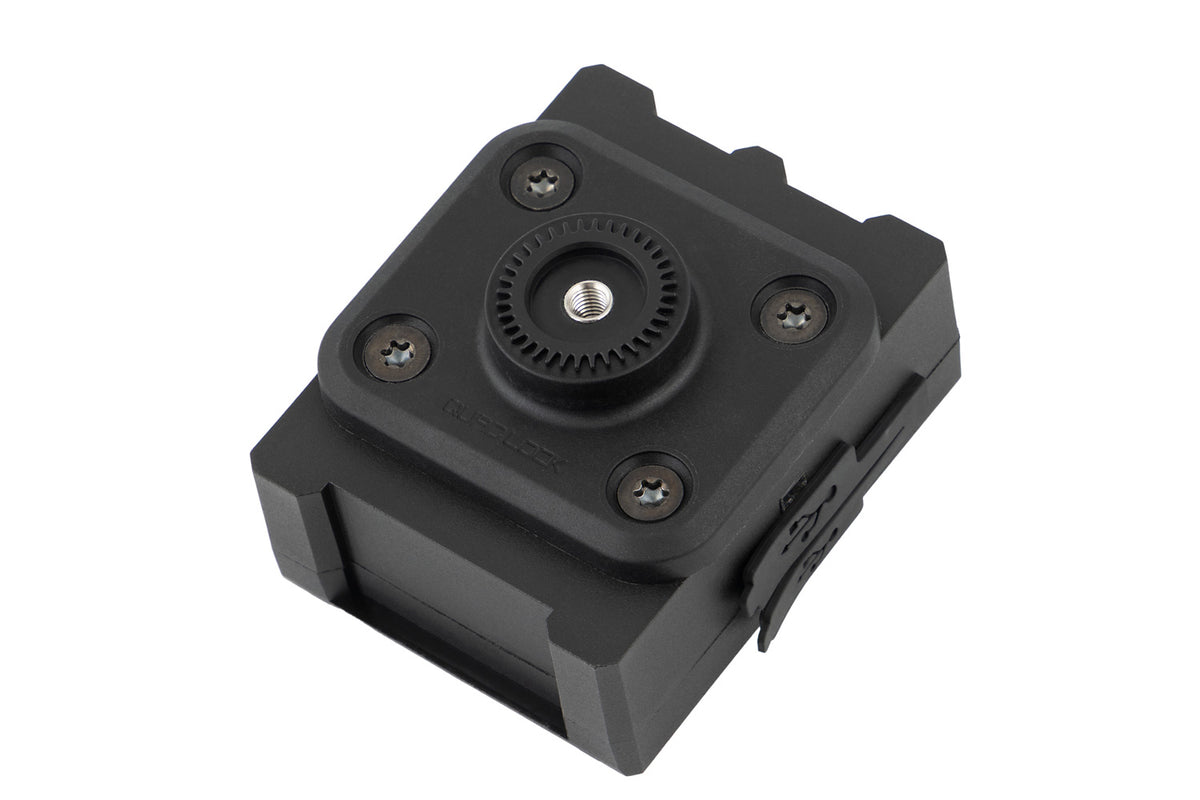 Wunderlich USB Charging Box with Quad Lock Adapter - complete your BMW ✔ Premium components ✔ Integrated design ➜ Order now
