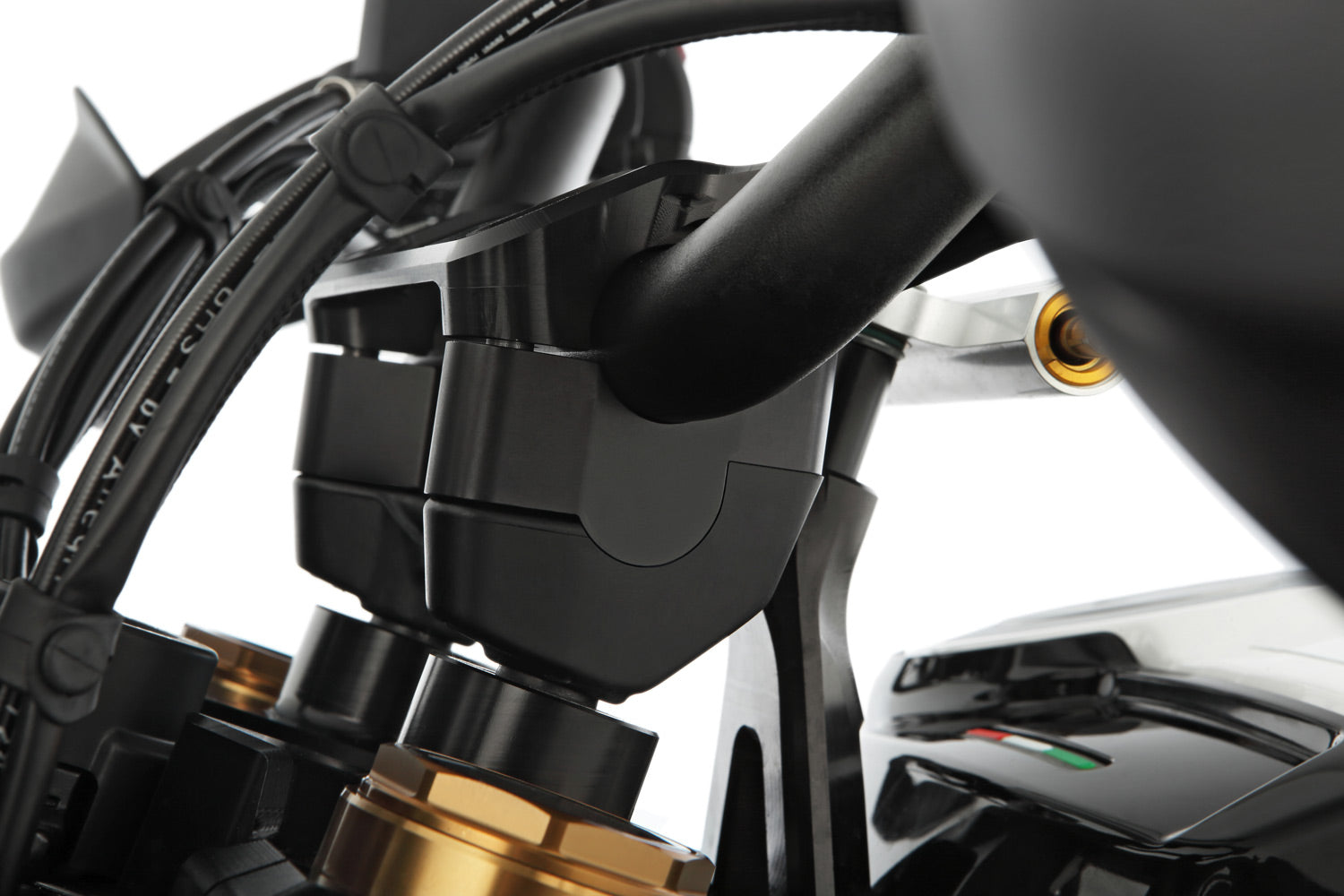 Wunderlich handlebar riser ERGO - Passion. Unlimited. ✔ Premium components ✔ Integrated design ➜ Order now