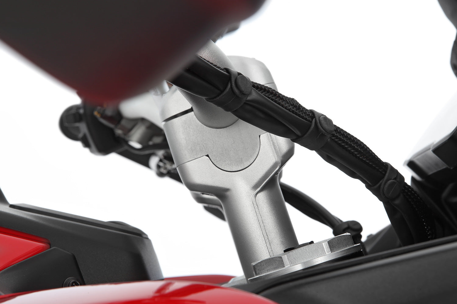 Rise of the handlebar base by approximately 25 mm ✔ Premium components ✔ Integrated design ➜ Order now