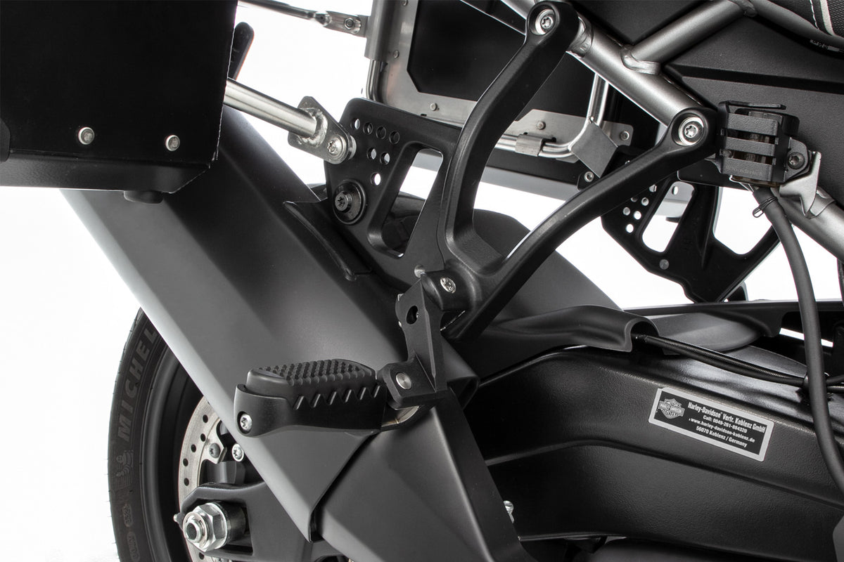Approx. 45 mm lower compared to the position of the original footrests