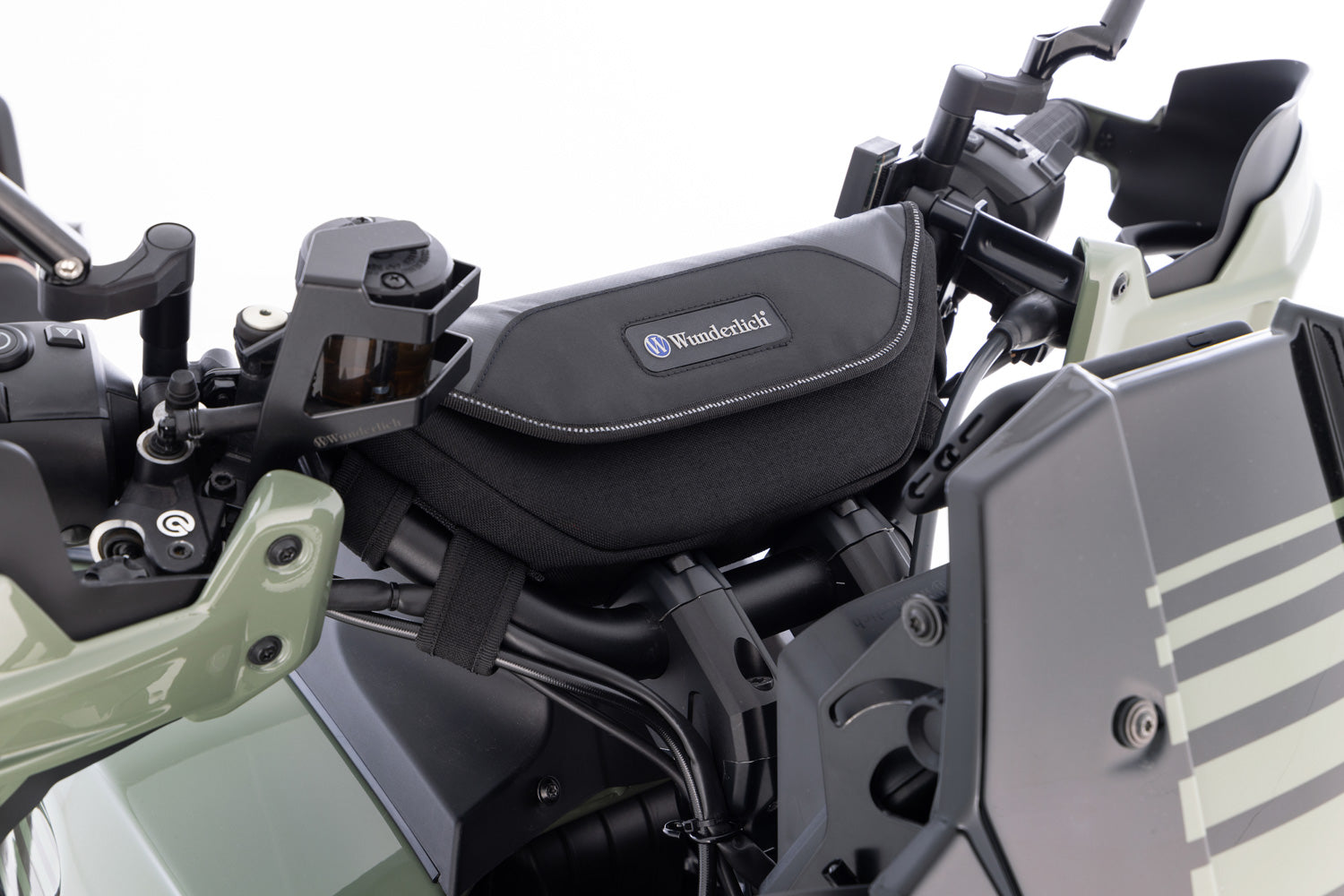 The glove compartment for the motorcycle – always accessible
