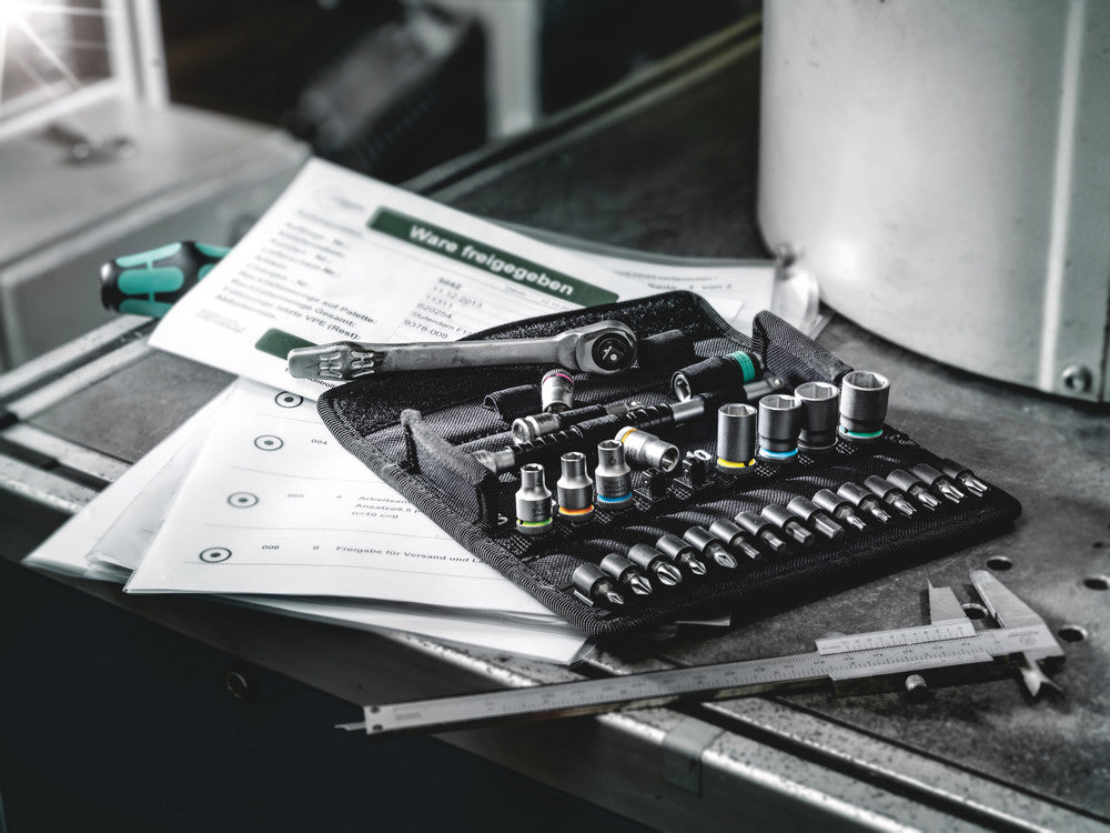 Wera Tools - 8100 SA 10 Zyklop Metal Ratchet Set with Push-Through Square, 1/4" Drive, Imperial